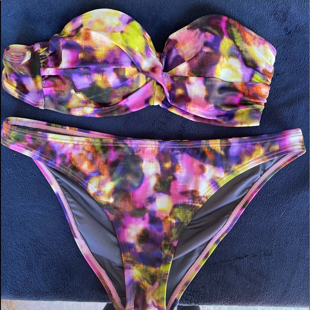 Victoria’s Secret multicolor bikini
